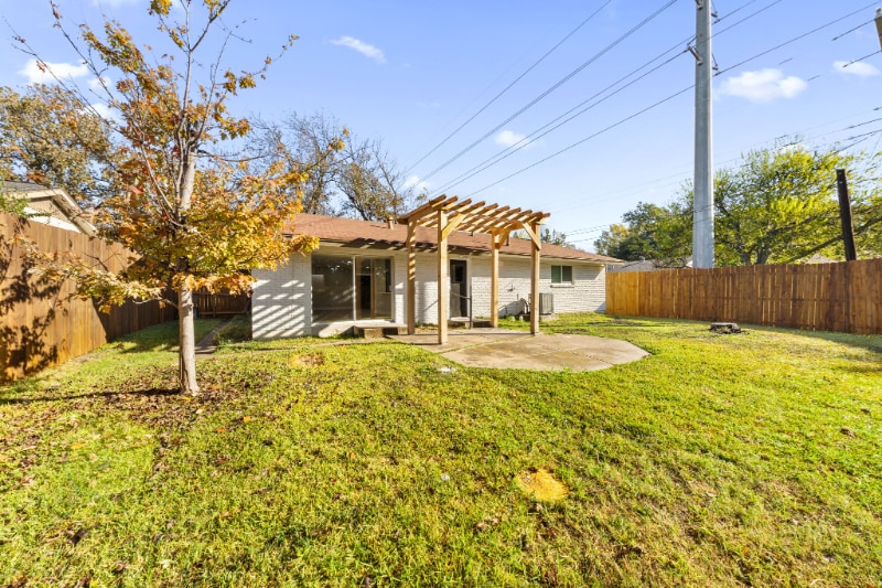 Building Photo - 605 Melrose Dr