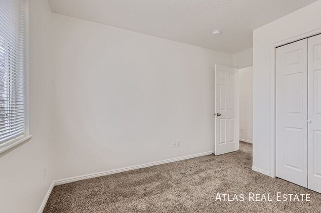 Building Photo - 5955 S 3375 W