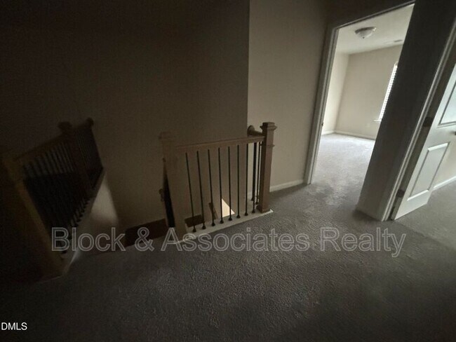 Building Photo - 268 Abbots Ml Dr