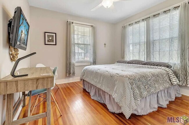 Building Photo - 612 Arlington Ave