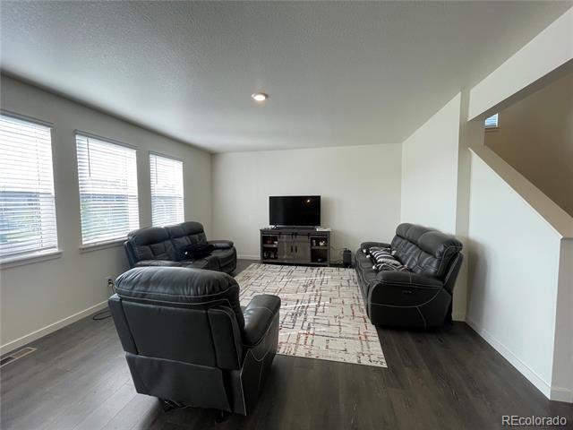 Building Photo - 2224 Rosette Ln