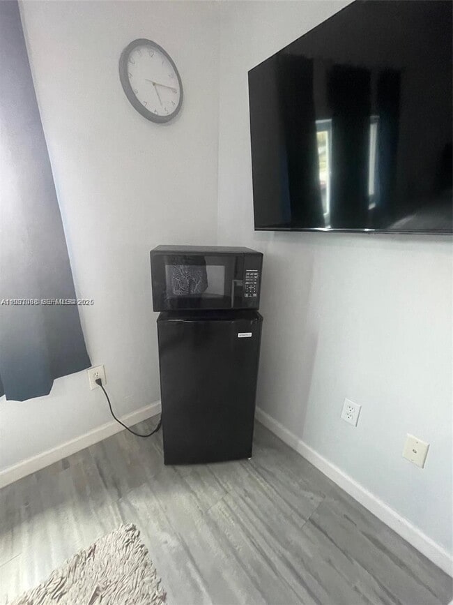 Building Photo - 7521 Harbour Blvd