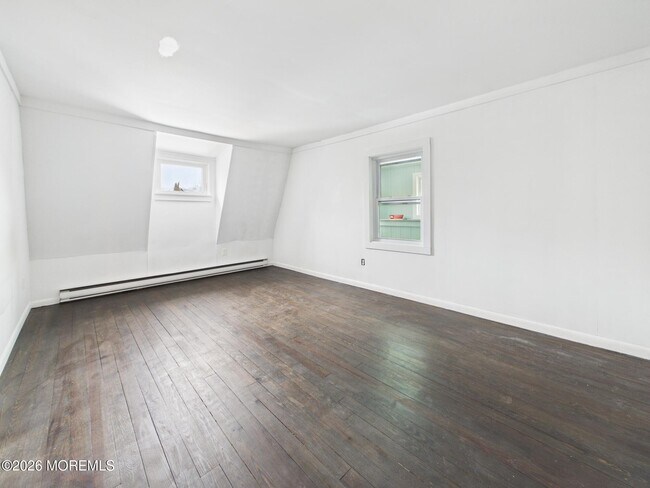 Building Photo - 154 Vansant Ave