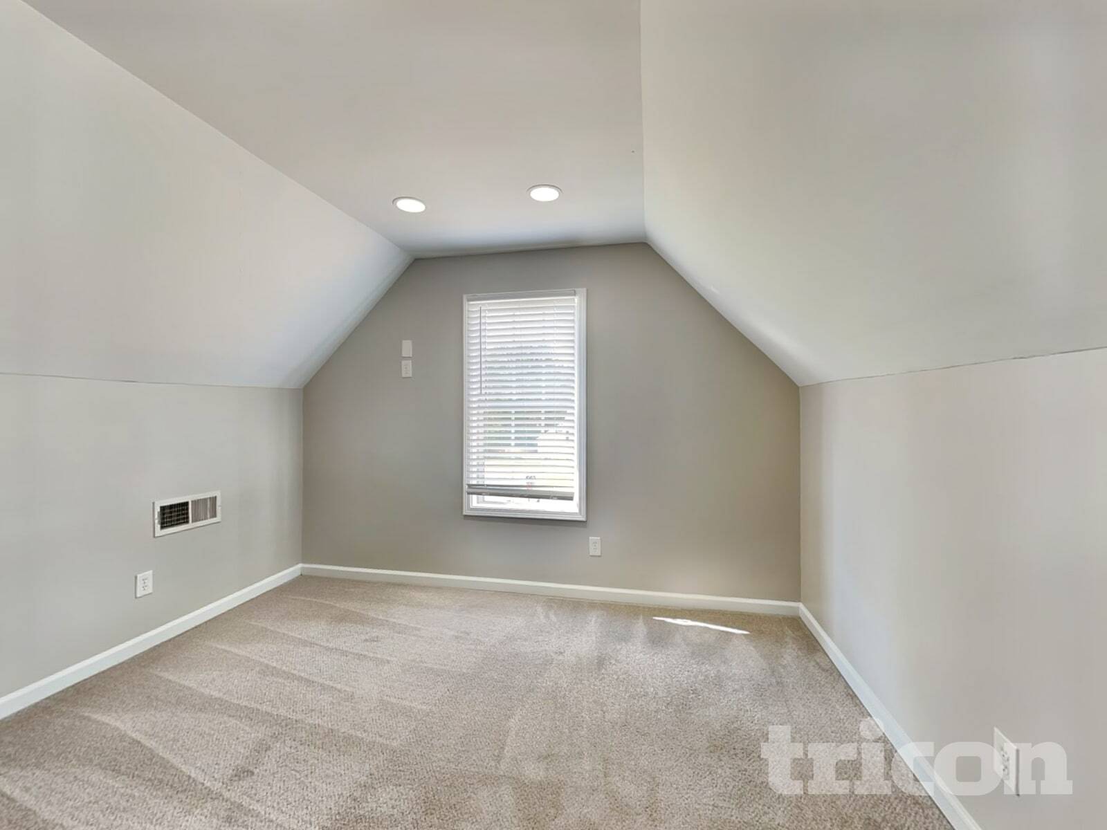 Building Photo - 5545 Amber Cove Way