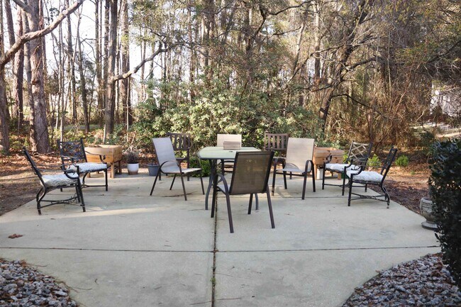 Building Photo - 4384 Daphne Ln