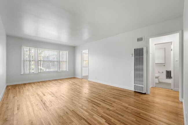 Building Photo - 4114 Palmwood Dr