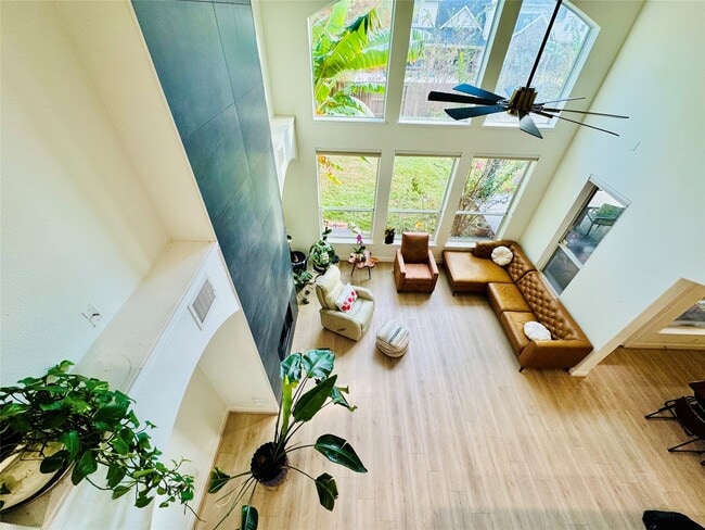 Building Photo - 4207 Pensacola Oaks Ln