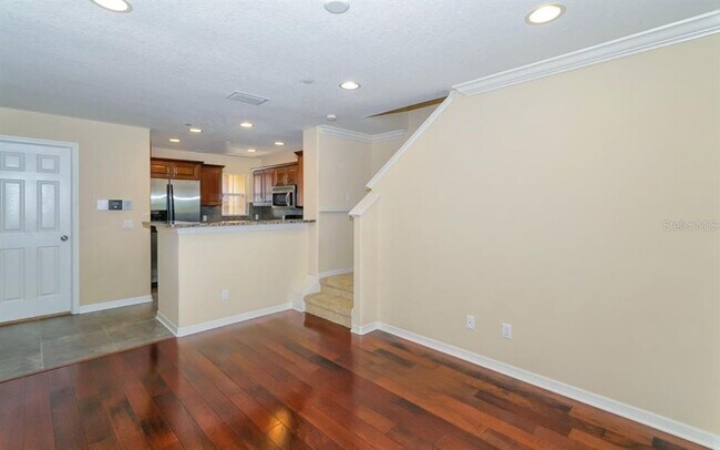 Building Photo - 7339 Black Walnut Way