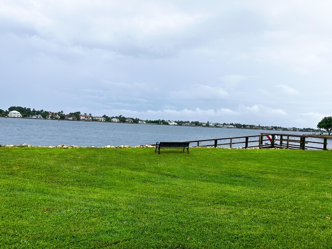 Building Photo - 137 Ocean Cay Way