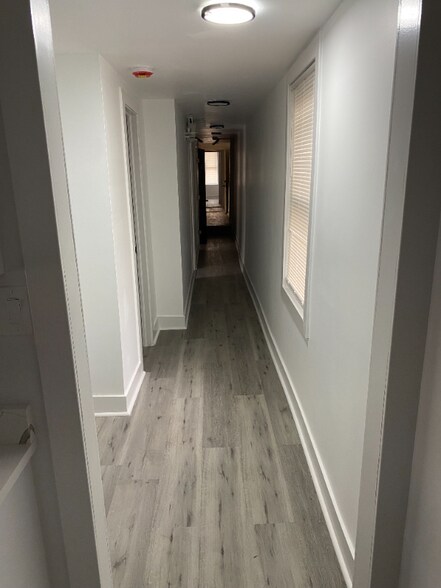 Building Photo - 710 N Fulton Ave