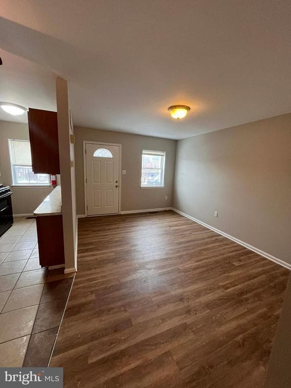 Building Photo - 405 E Spruce St