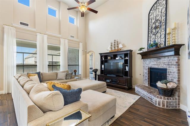 Building Photo - 102 Autumn Sage Dr