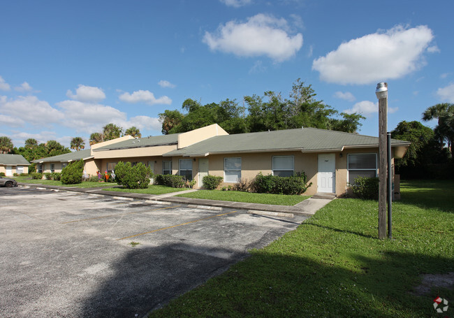 Building Photo - The Hammock at Stuart