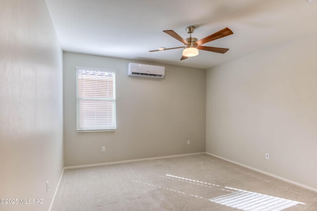 Building Photo - 8804 E Stone Meadow Cir