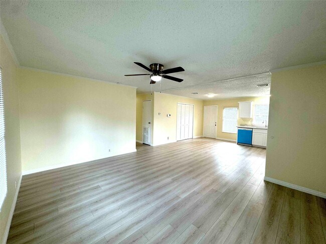 Building Photo - 11730 Greenglen Dr