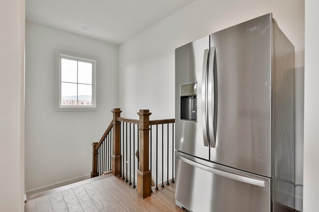 Building Photo - 10 Newnan Views Cir