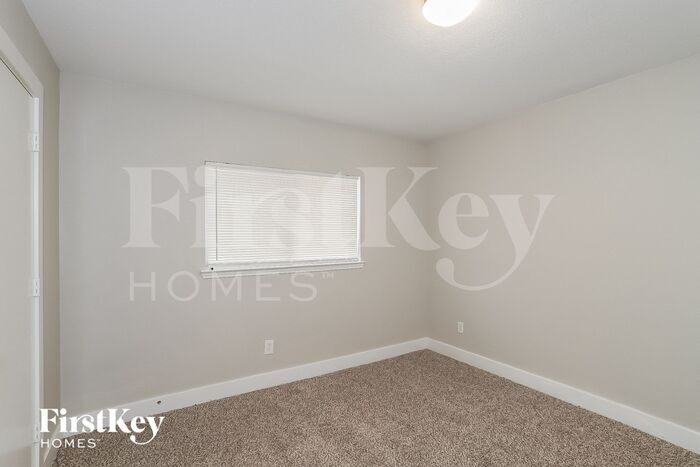 Building Photo - 19308 Stars Hollow Dr