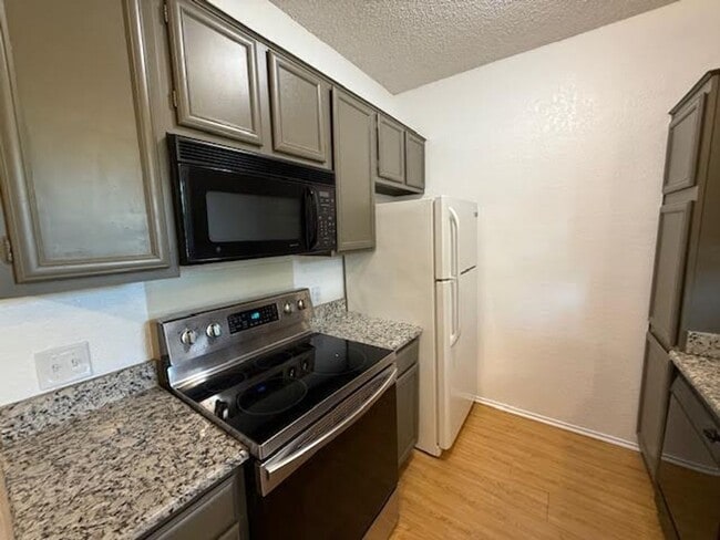 Building Photo - 1315 Speight Ave
