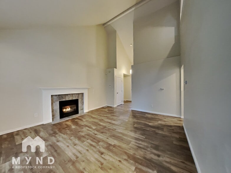 Building Photo - 13523 5th Ave Ct S