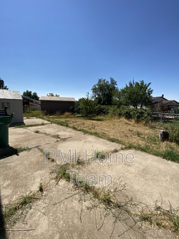 Building Photo - 1183 N 200 E