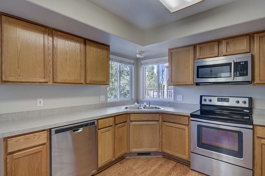 Kitchen - 5812 Brennan Avenue