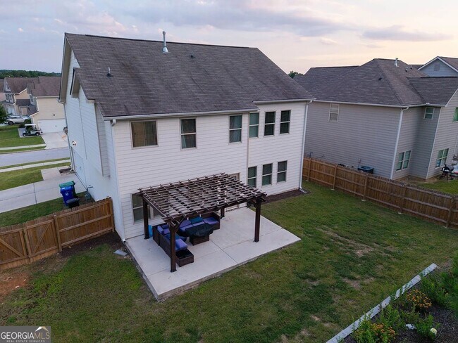 Building Photo - 2408 Haliard Way