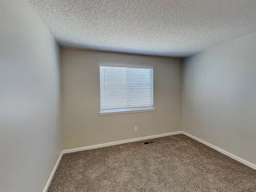 Building Photo - 2516 S Argonne St