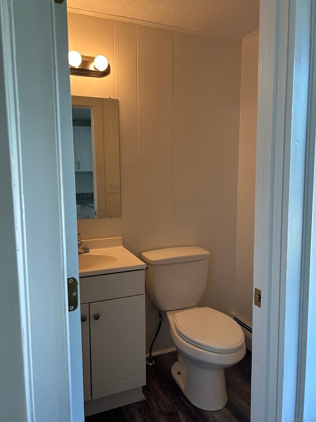 Building Photo - 121 Pleasant St