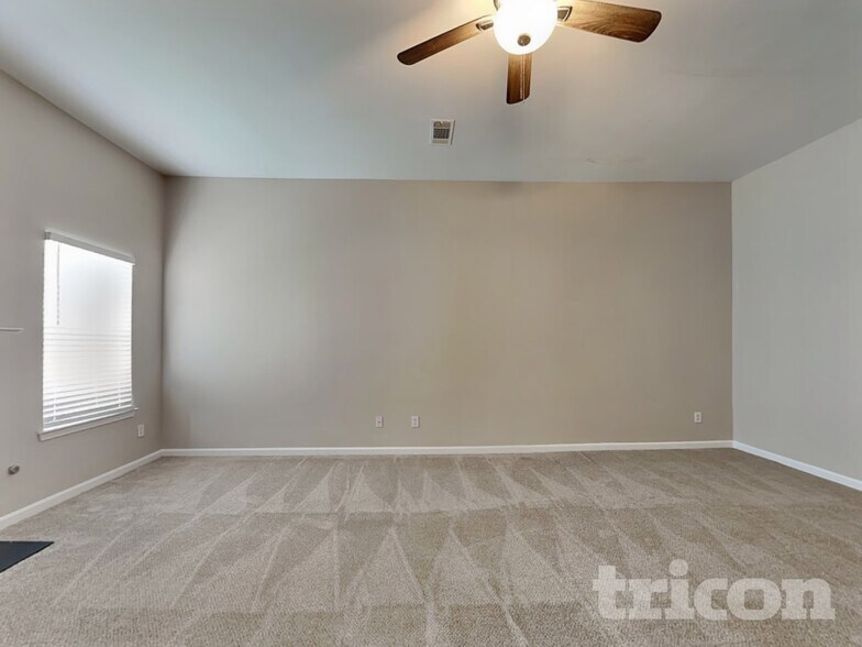 Building Photo - 7587 Poplar Falls St