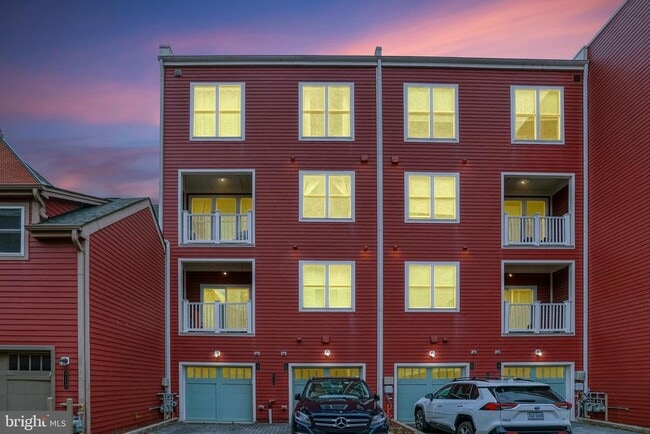 Building Photo - 2110 Potomac Ave