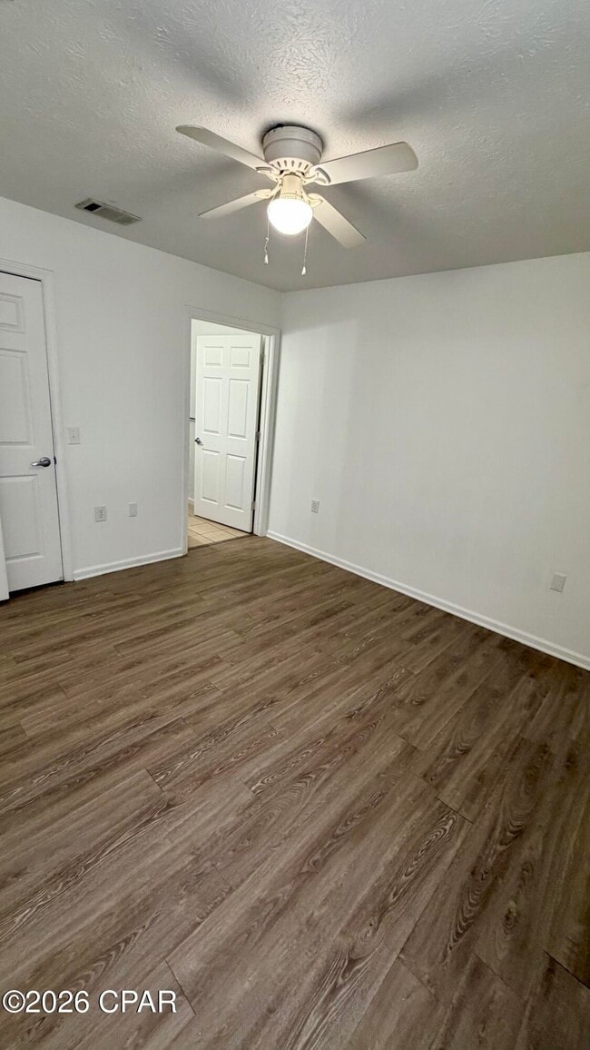 Building Photo - 9117 Laird St