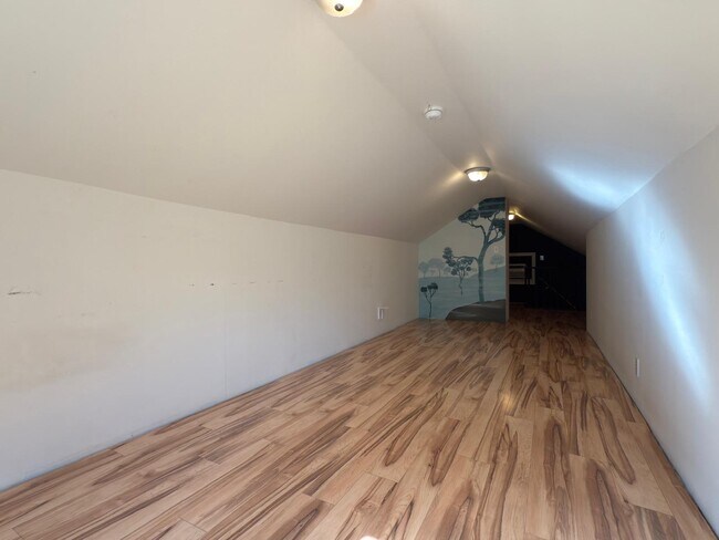 Building Photo - 8907 E Boone Ave