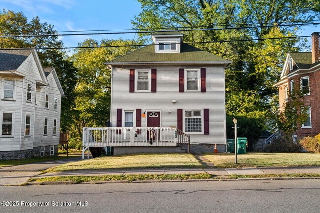 Building Photo - 120 Ridgeway St