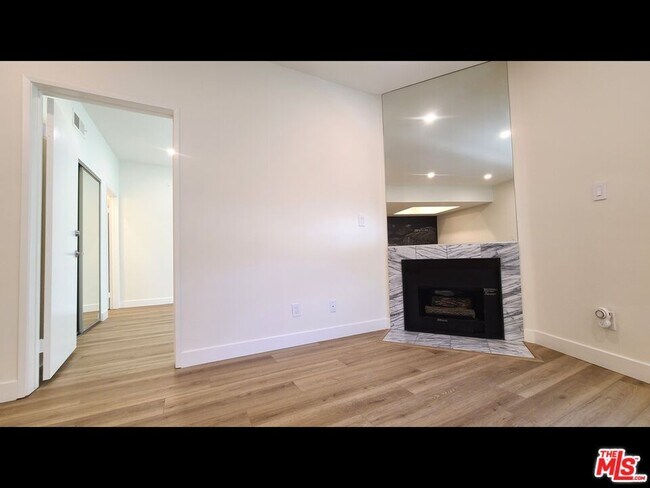 Building Photo - 1818 Glendon Ave