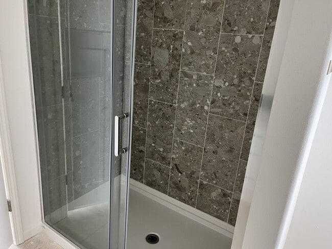 Building Photo - 508 Outer Dr