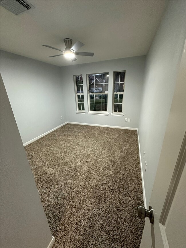 Building Photo - 8810 Barron Wood Cir E