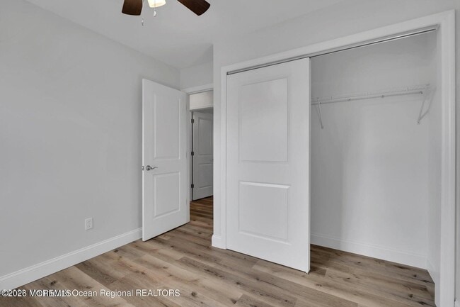 Building Photo - 152 Windward Dr