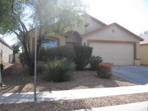 Building Photo - 4 BEDEEM 2 BATH HOME IN RITA RANCH AVAILAB...