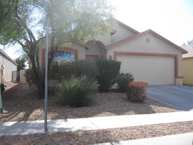 Primary Photo - 4 BEDEEM 2 BATH HOME IN RITA RANCH AVAILAB...