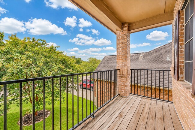 Building Photo - 17415 Elverson Oaks Dr