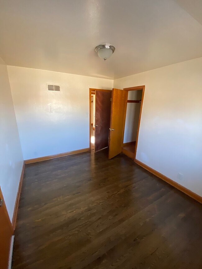 Building Photo - 4171 N 63rd St