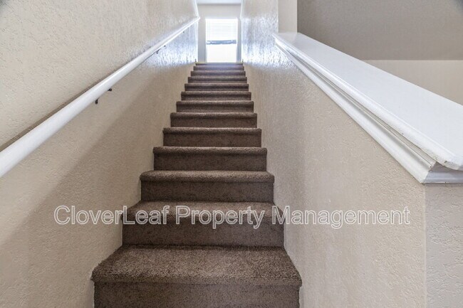 Building Photo - 7839 Horse Hollow