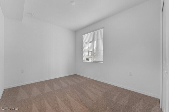 Building Photo - 5555 Double Eagle Cir