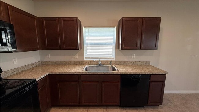 Building Photo - 1481 Haines Dr