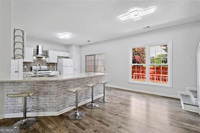 Building Photo - 1636 Heyford Cir