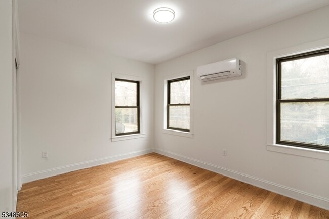 Building Photo - 167 Harrison Ave