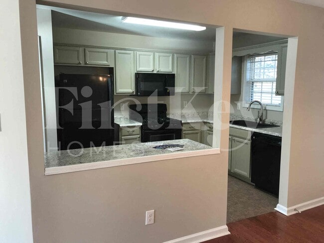 Building Photo - 101 Christine Ct