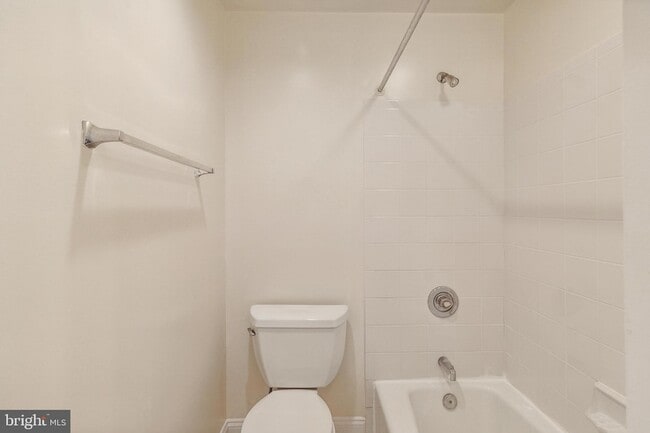 Building Photo - 2527 Hunter Mill Rd