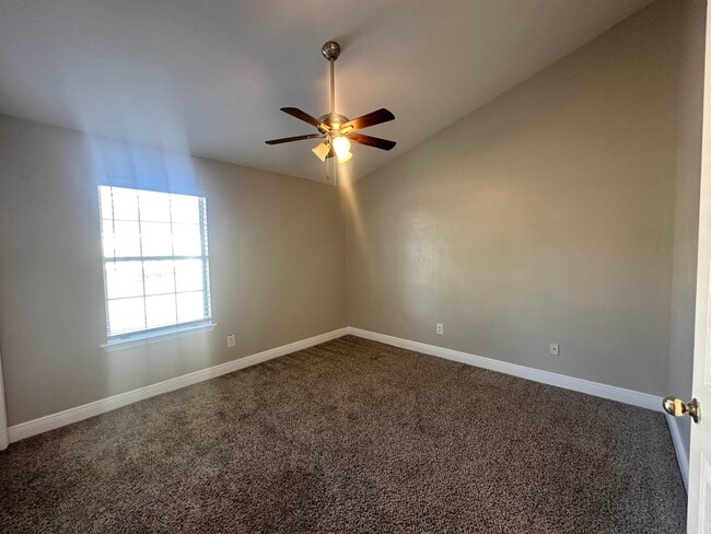 Building Photo - 3275 Addison Ln