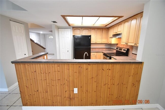 Building Photo - 625 Fairwood Forest Dr